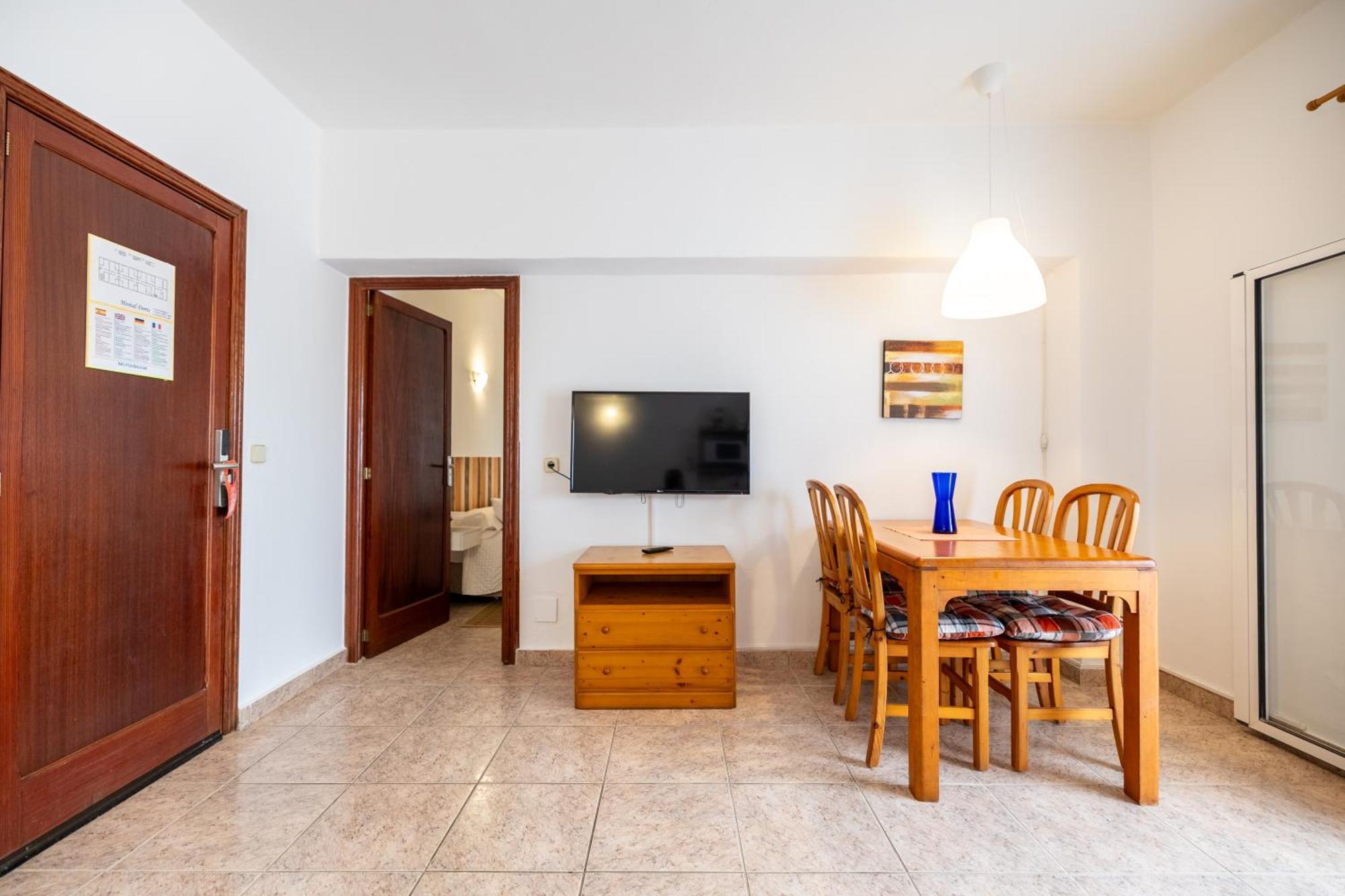 Hostal Doris - Adults Only Colonia de Sant Jordi Quarto foto