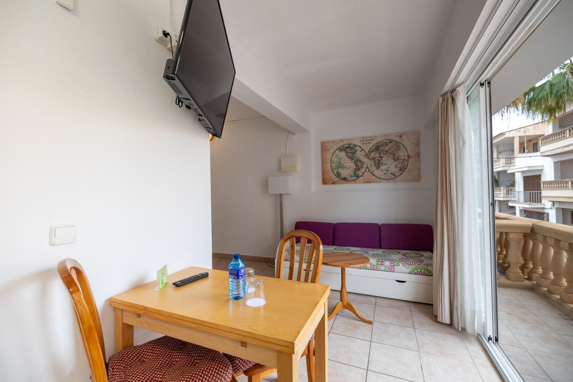Hostal Doris - Adults Only Colonia de Sant Jordi Quarto foto